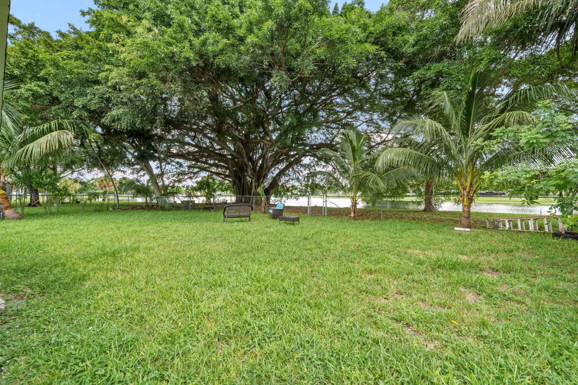 6807 NW 80th Court, Tamarac, FL 33321 Photo