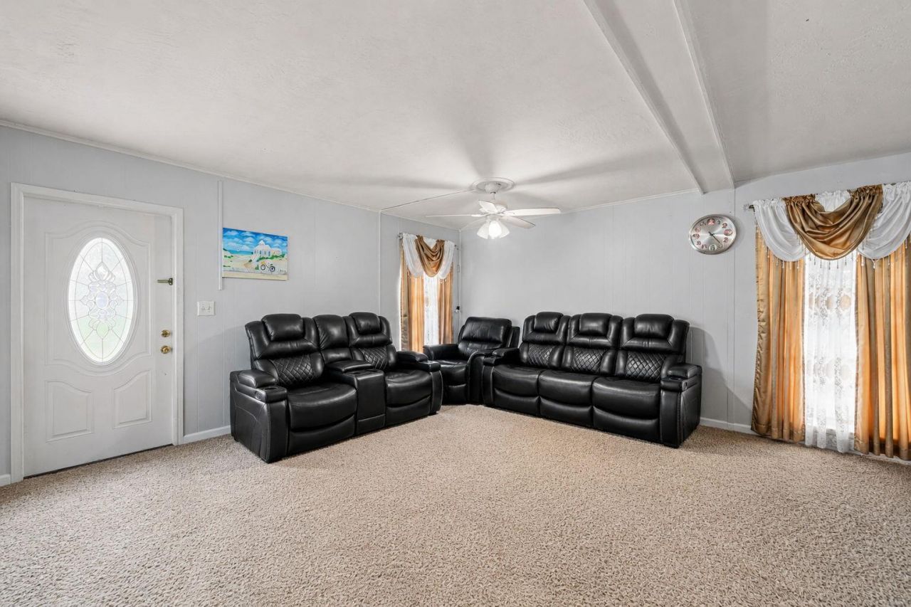 6807 NW 80th Court, Tamarac, FL 33321 Photo