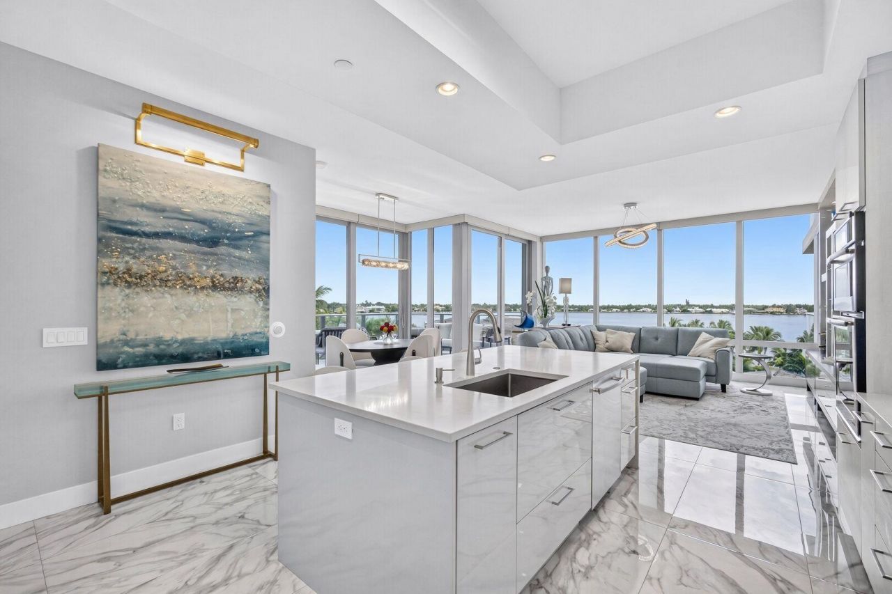 1 Water Club Way, Unit 503, North Palm Beach, FL 33408 Photo