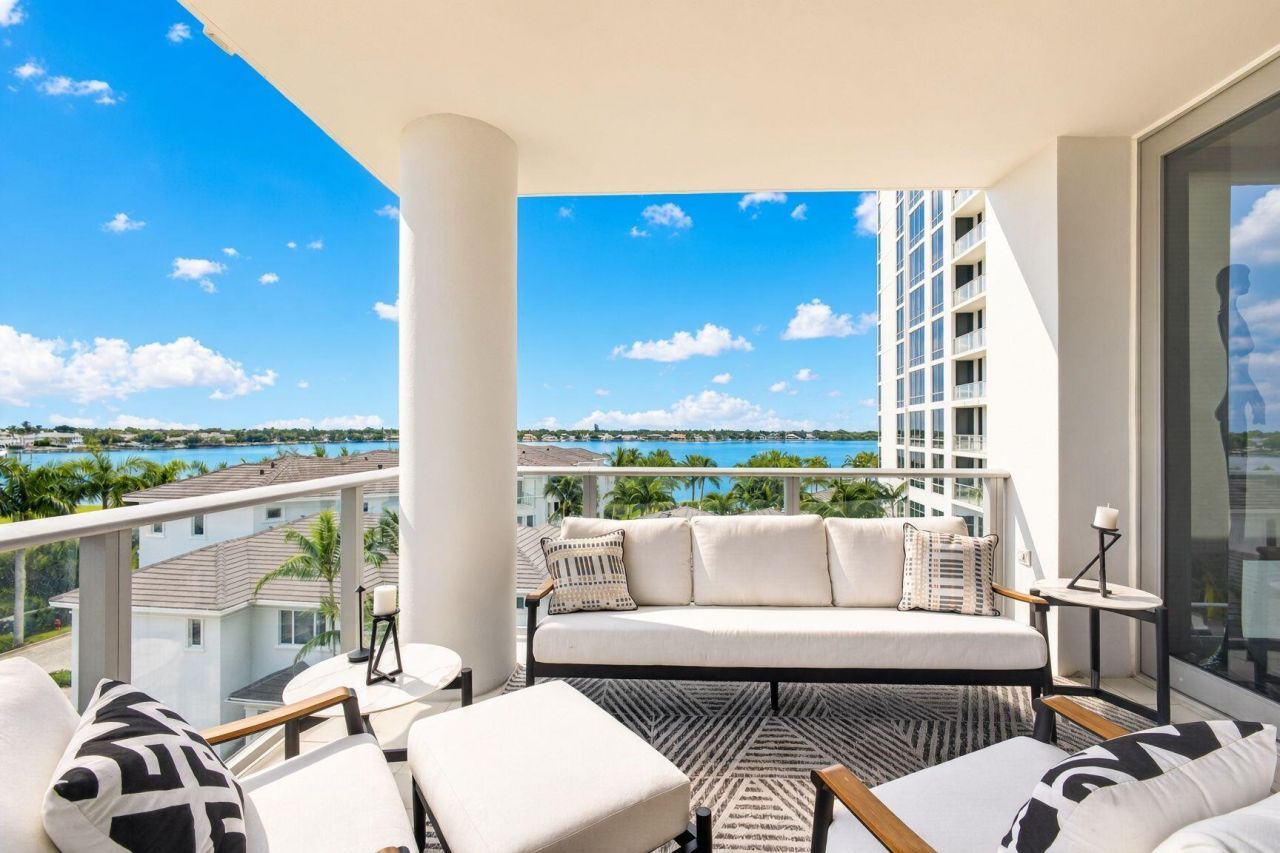 1 Water Club Way, Unit 503, North Palm Beach, FL 33408 Photo