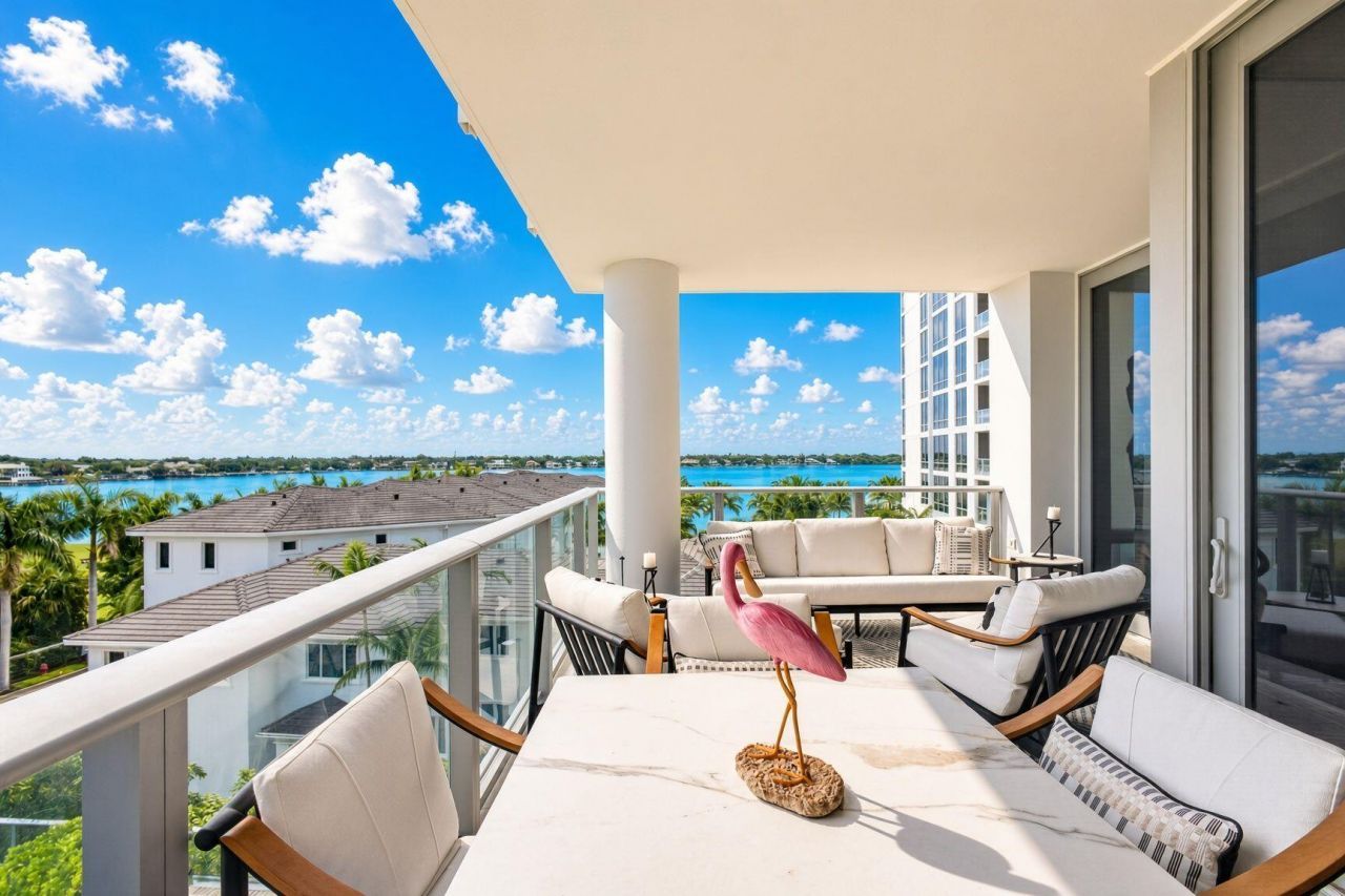 1 Water Club Way, Unit 503, North Palm Beach, FL 33408 Photo