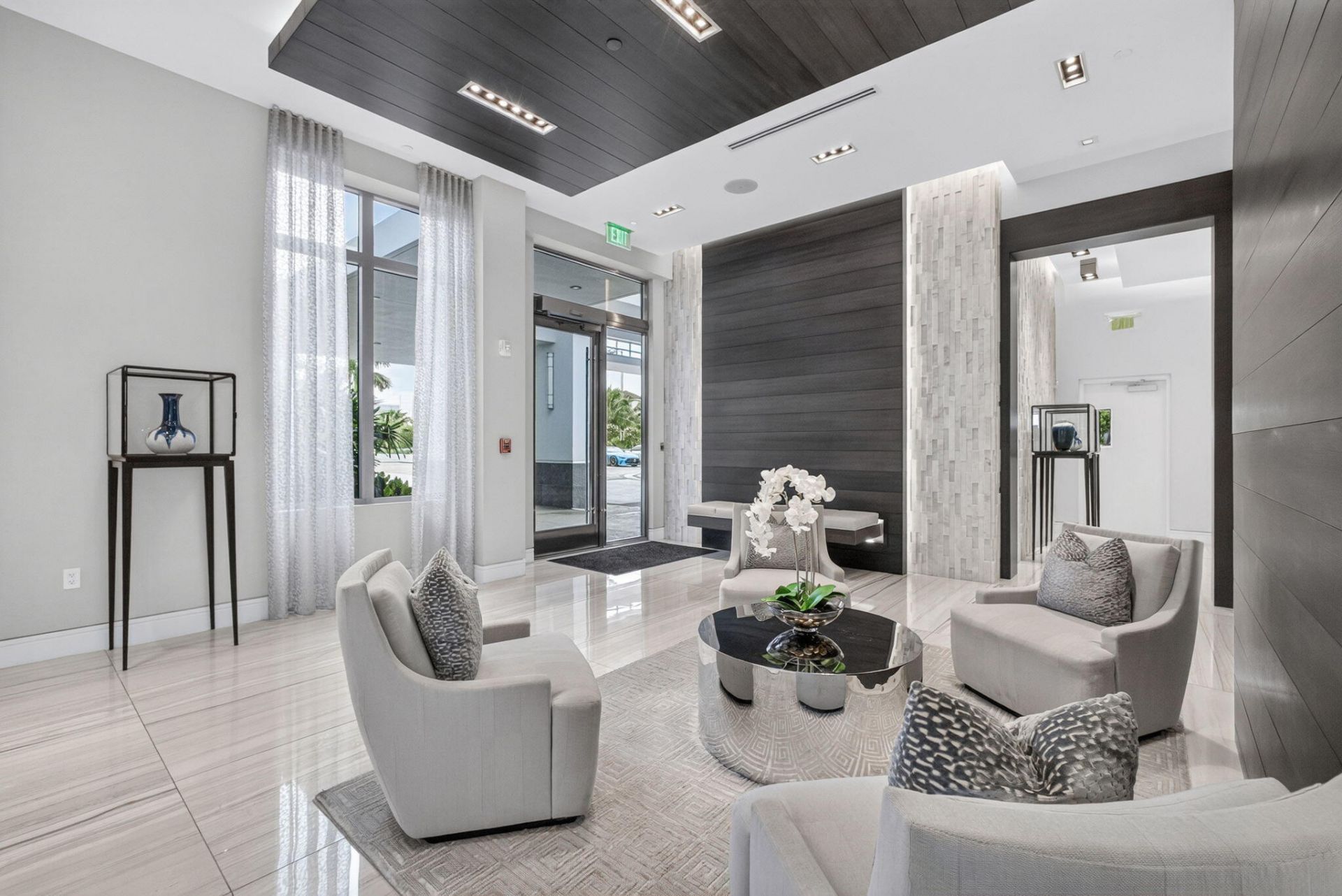 1 Water Club Way, Unit 503, North Palm Beach, FL 33408 Photo