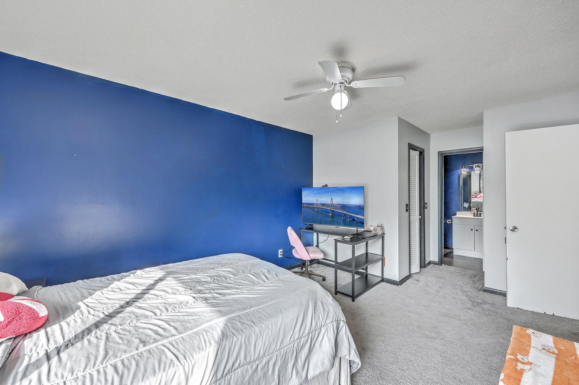 404 Greencastle Drive Photo 15