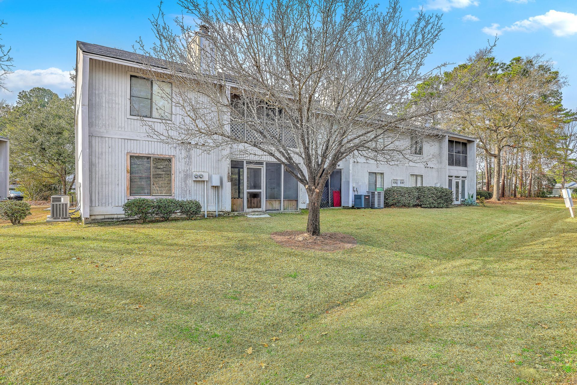 404 Greencastle Drive Photo 29