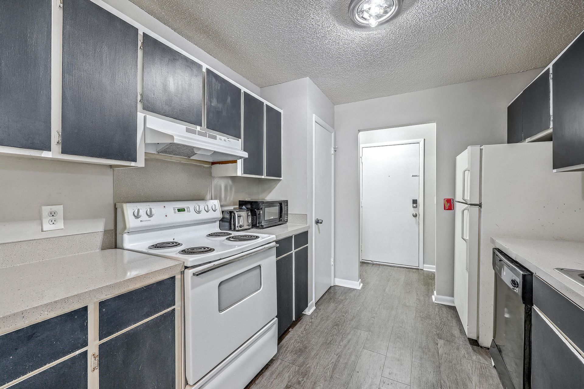 404 Greencastle Drive Photo 5