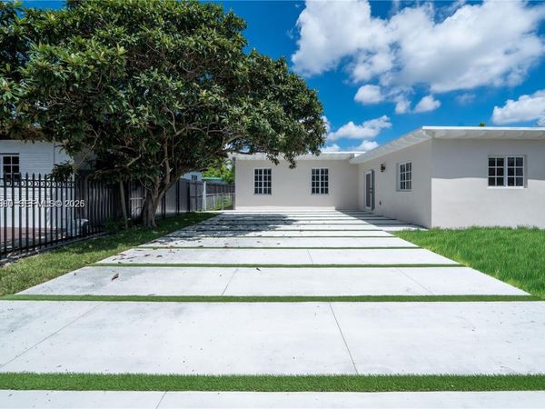 323 NW 104th Ter , Unit -, Miami, FL 33150