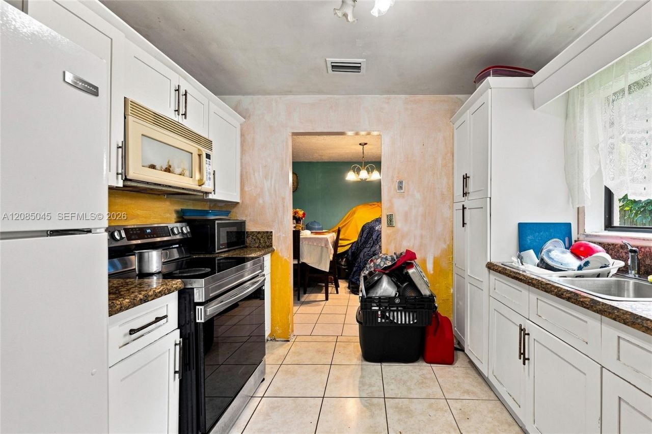 2622 NW 24th Ct, Fort Lauderdale, FL 33311 Photo