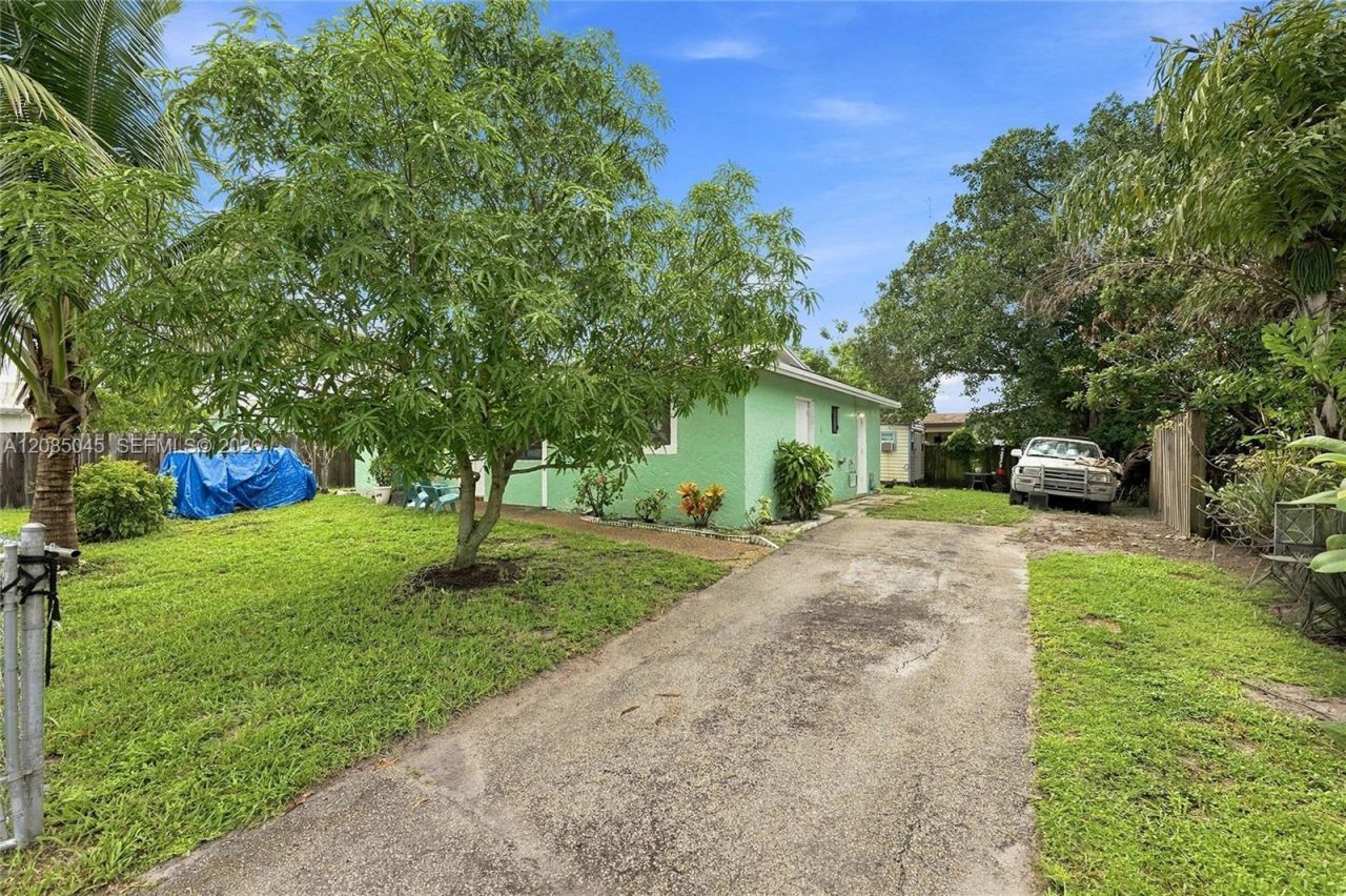 2622 NW 24th Ct, Fort Lauderdale, FL 33311 Photo
