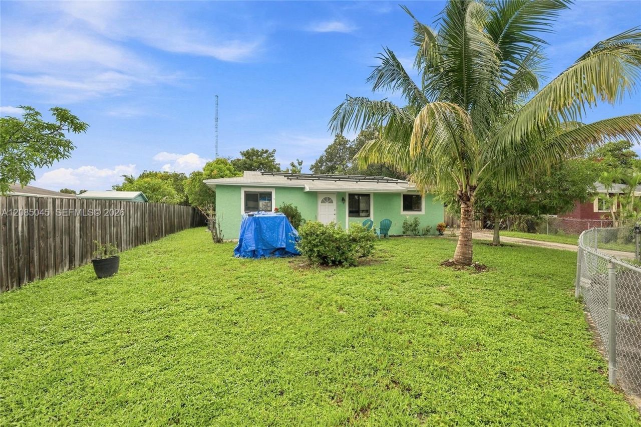 2622 NW 24th Ct, Fort Lauderdale, FL 33311 Photo