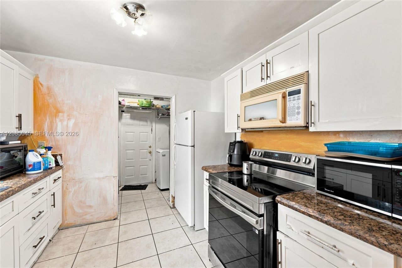 2622 NW 24th Ct, Fort Lauderdale, FL 33311 Photo