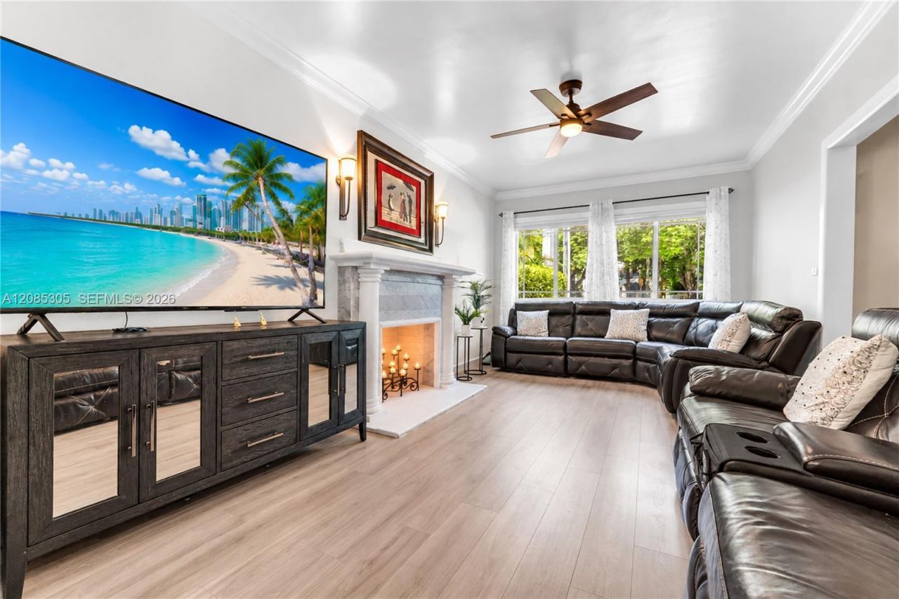3719 Sheridan Ave, Miami Beach, FL 33140 Photo