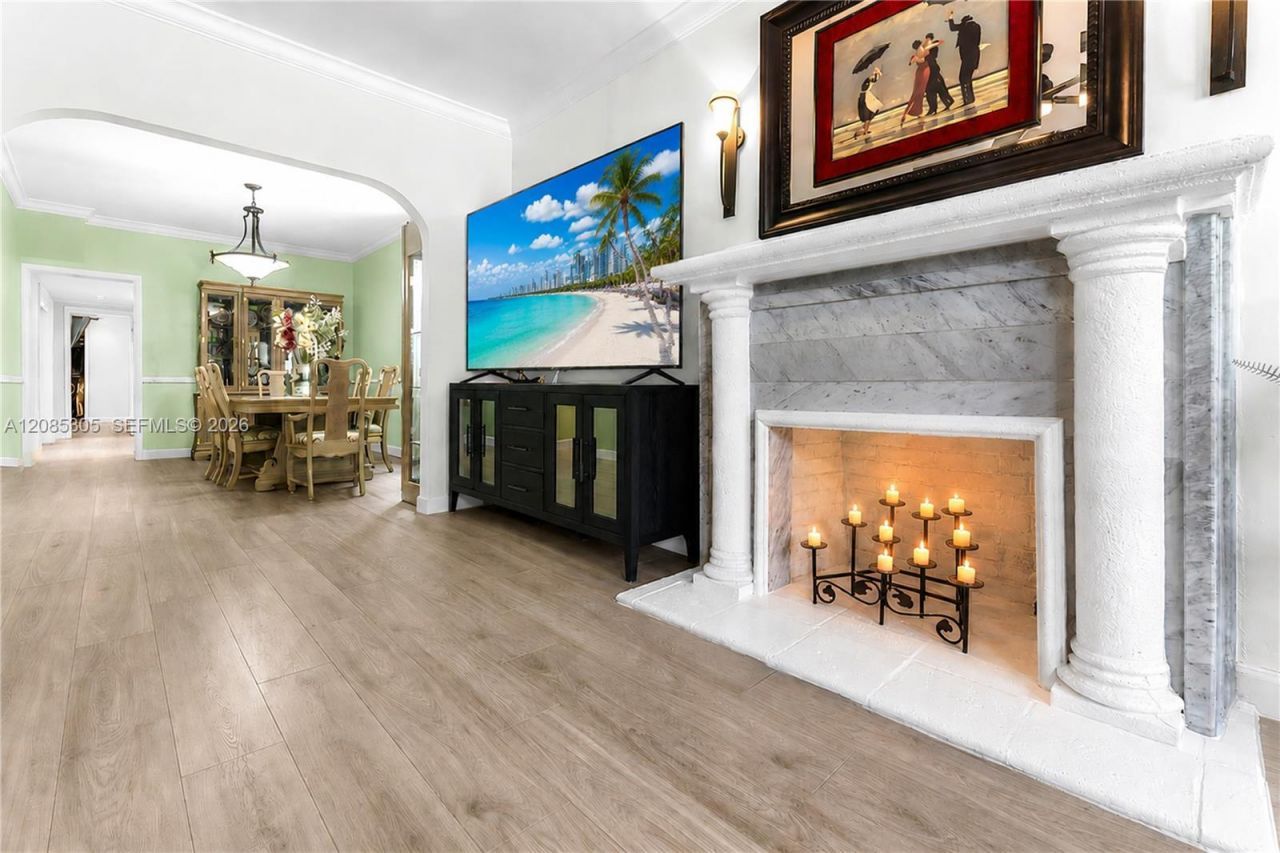 3719 Sheridan Ave, Miami Beach, FL 33140 Photo
