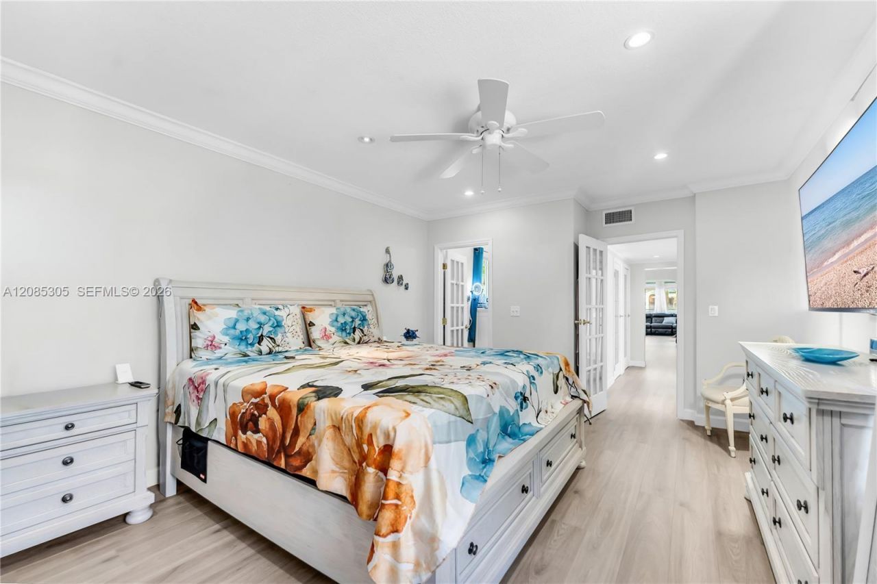3719 Sheridan Ave, Miami Beach, FL 33140 Photo