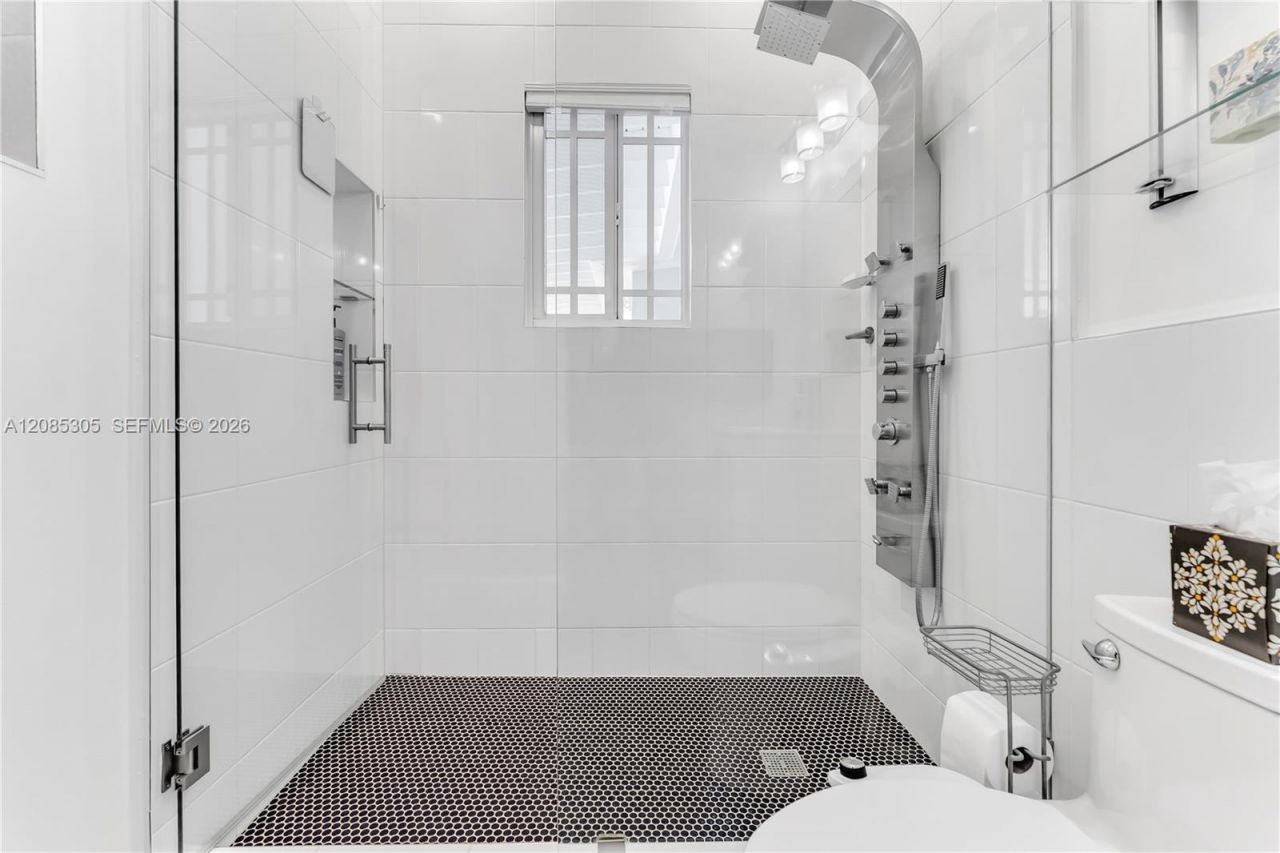 3719 Sheridan Ave, Miami Beach, FL 33140 Photo