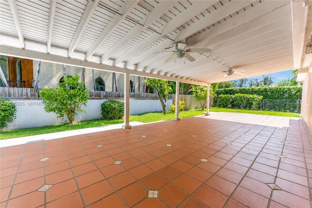 3719 Sheridan Ave, Miami Beach, FL 33140 Photo