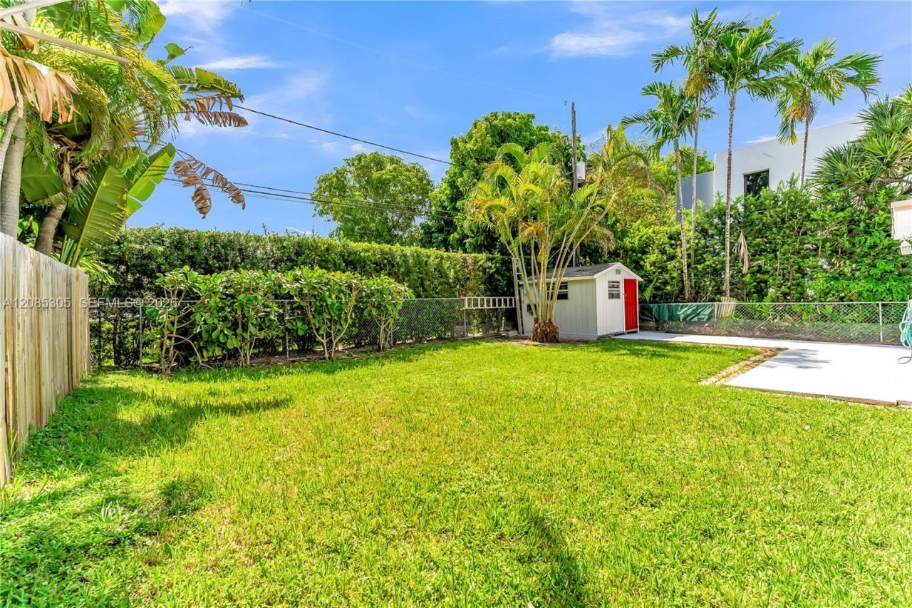 3719 Sheridan Ave, Miami Beach, FL 33140 Photo