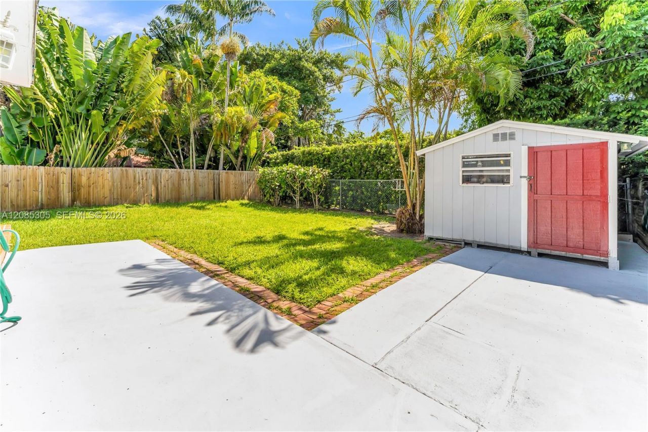 3719 Sheridan Ave, Miami Beach, FL 33140 Photo