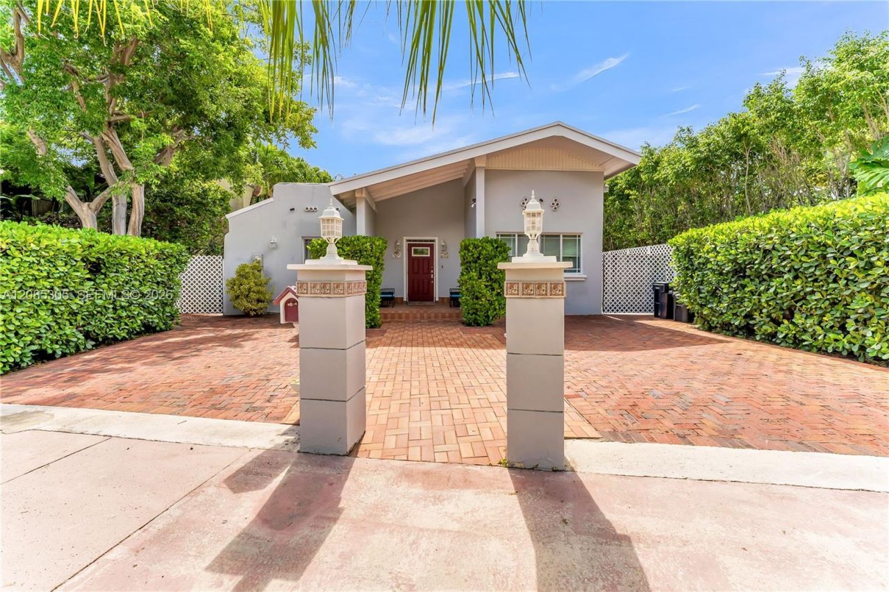 3719 Sheridan Ave, Miami Beach, FL 33140 Photo