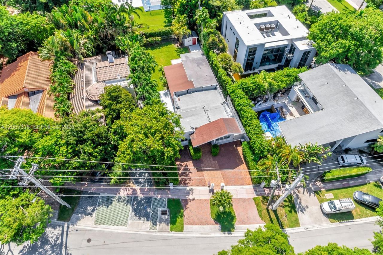 3719 Sheridan Ave, Miami Beach, FL 33140 Photo