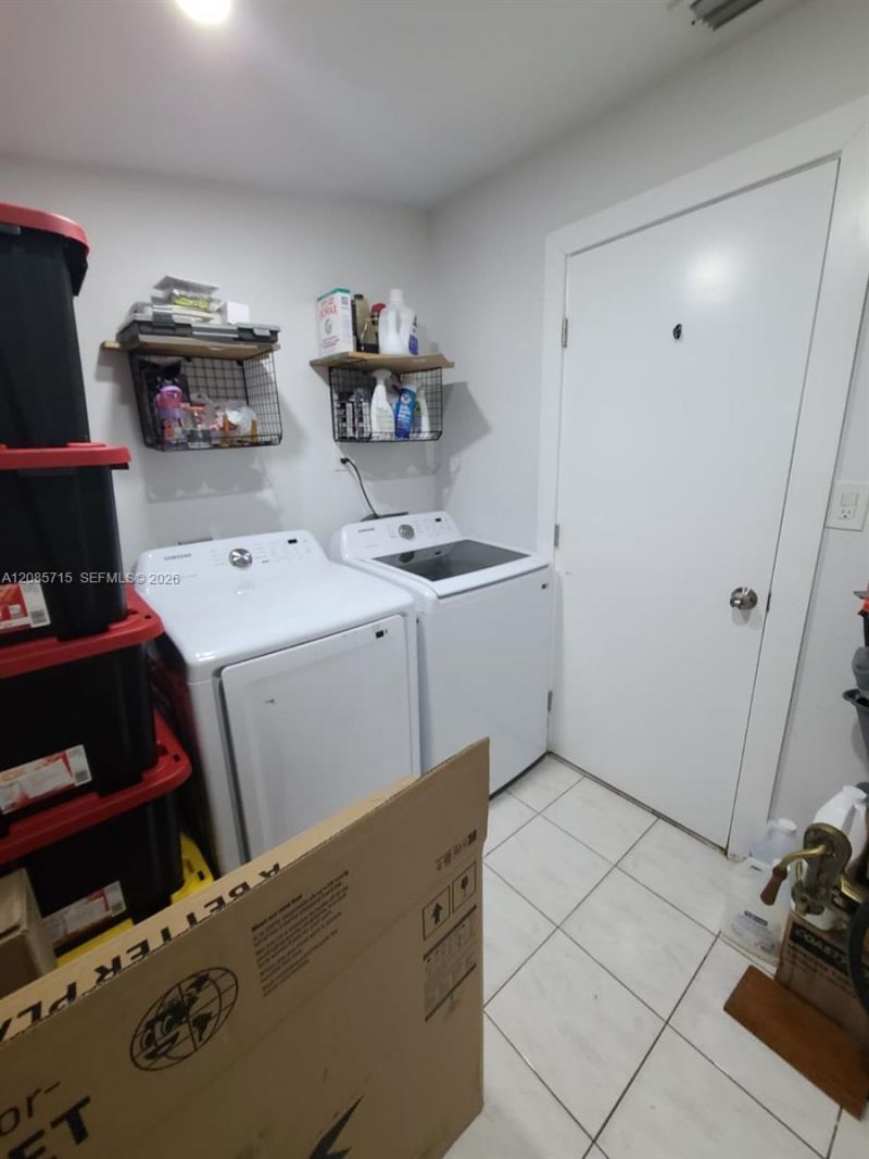 9860 SW 83rd St, Unit 1, Miami, FL 33173 Photo