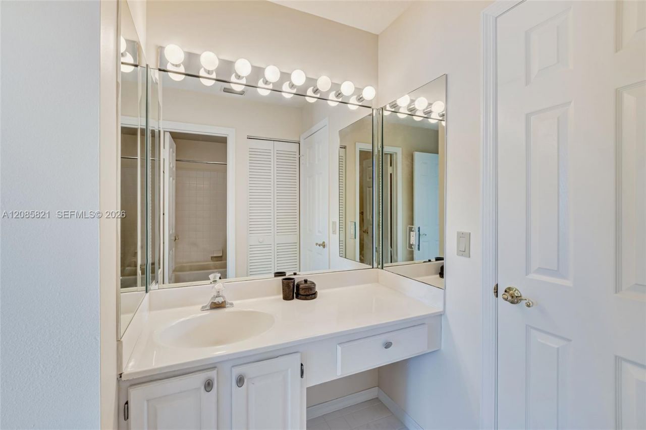 30 Windsor Ln, Unit #30, Palm Beach Gardens, FL 33418 Photo