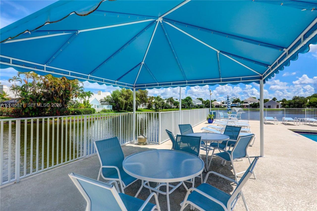 30 Windsor Ln, Unit #30, Palm Beach Gardens, FL 33418 Photo