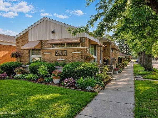 3800 Highland Avenue , Berwyn, IL 60402