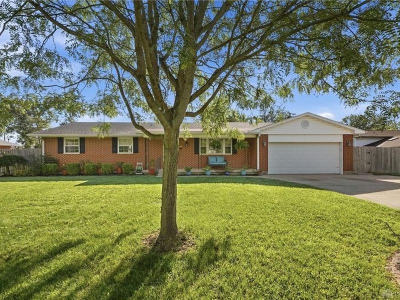 2348 Apricot Drive, Beavercreek, OH 45431 Photo 2