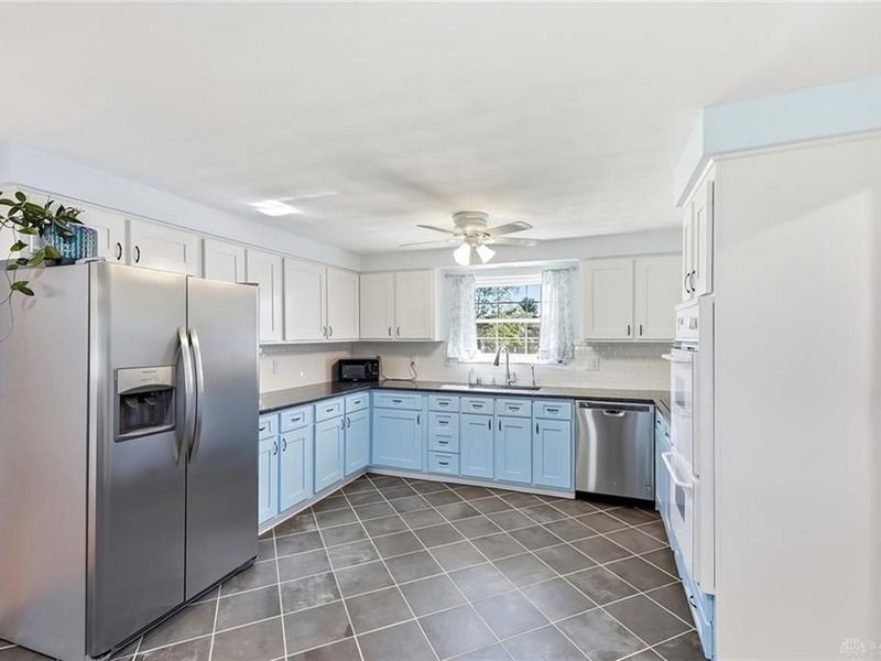 2348 Apricot Drive, Beavercreek, OH 45431 Photo 8