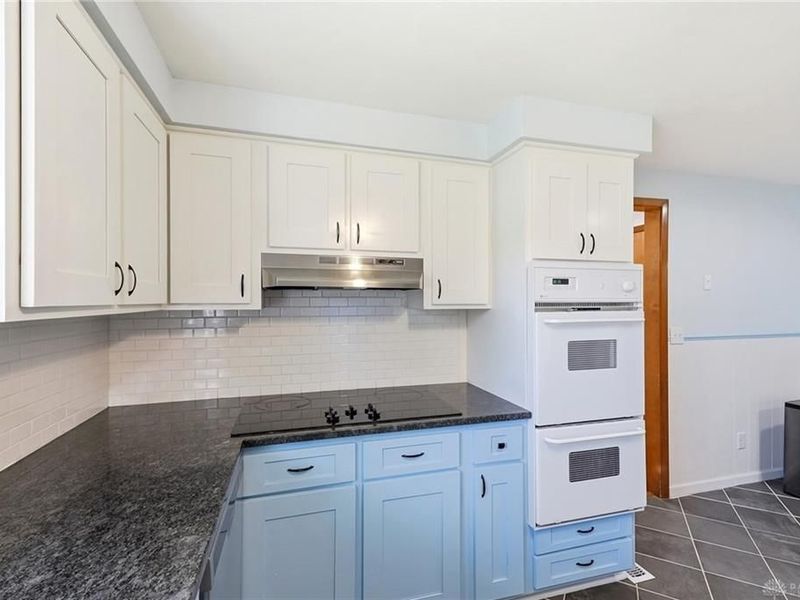 2348 Apricot Drive, Beavercreek, OH 45431 Photo 9