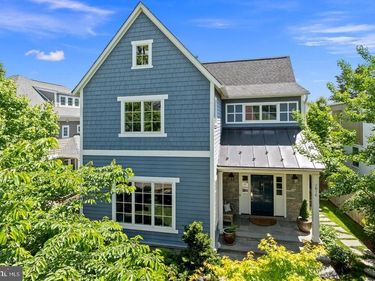 2816 1ST ROAD N , ARLINGTON, VA 22201