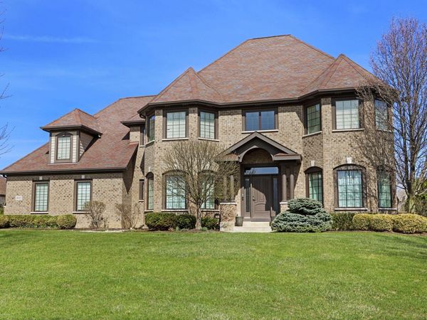 9665 Meadowdale Ln, Pleasant Prairie, WI 53158