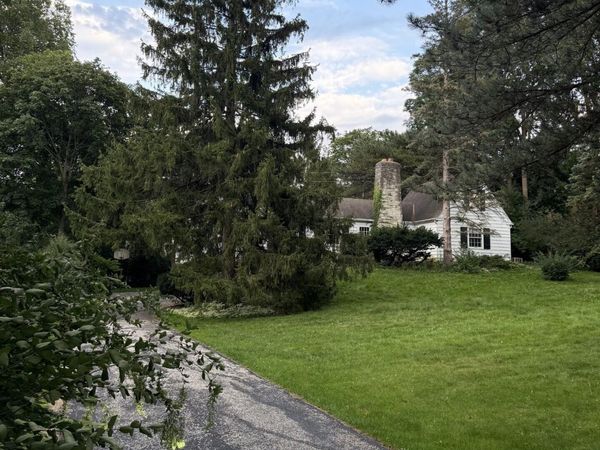 1030 Terrace Dr, Elm Grove, WI 53122