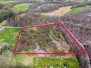 000 Hill Top Drive, Bruceton Mills, WV 26525