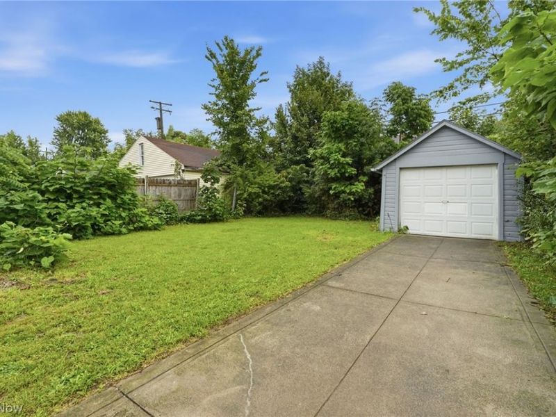 3300 Cedarbrook Road, Cleveland Heights, OH 44118 Photo 23