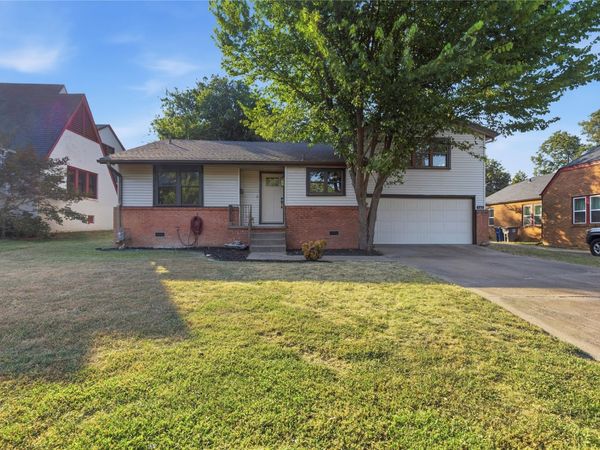 546 S Zurich Avenue , Tulsa, OK 74112
