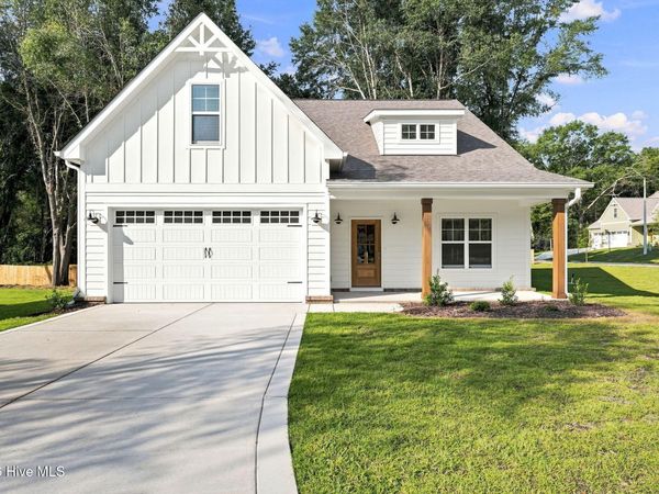 220 Telluride Court , Aberdeen, NC 28315