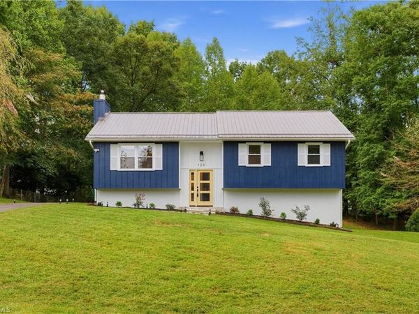124 Oak Ridge Drive, Mount Airy, NC 27030