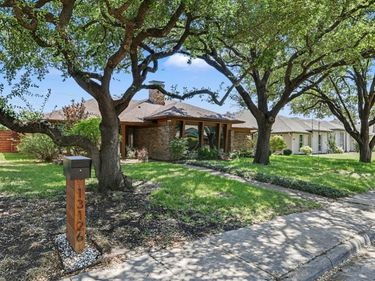 13126 Fall Manor Drive, Dallas, TX 75243
