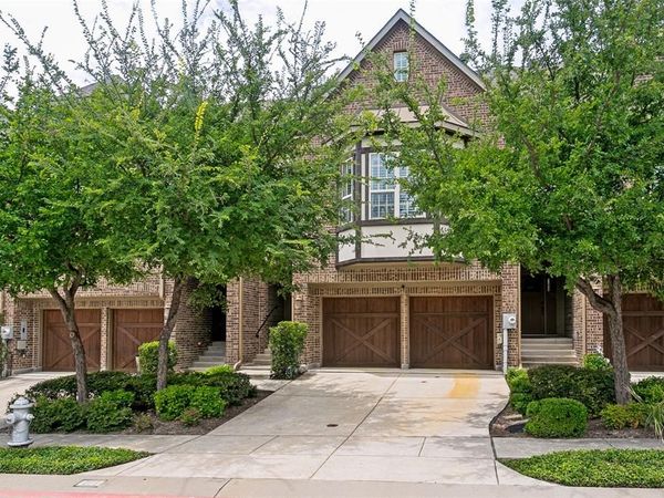 2662 Sherwood Drive, Lewisville, TX 75067