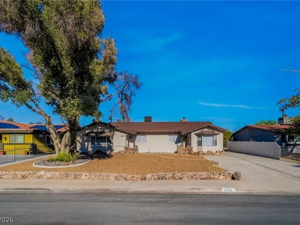 3256 Brentwood Street , Las Vegas, NV 89121