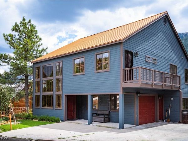 359 Crestview Drive , Mount Charleston, NV 89124
