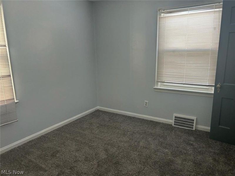 5146 Arch Street, Maple Heights, OH 44137 Photo 4