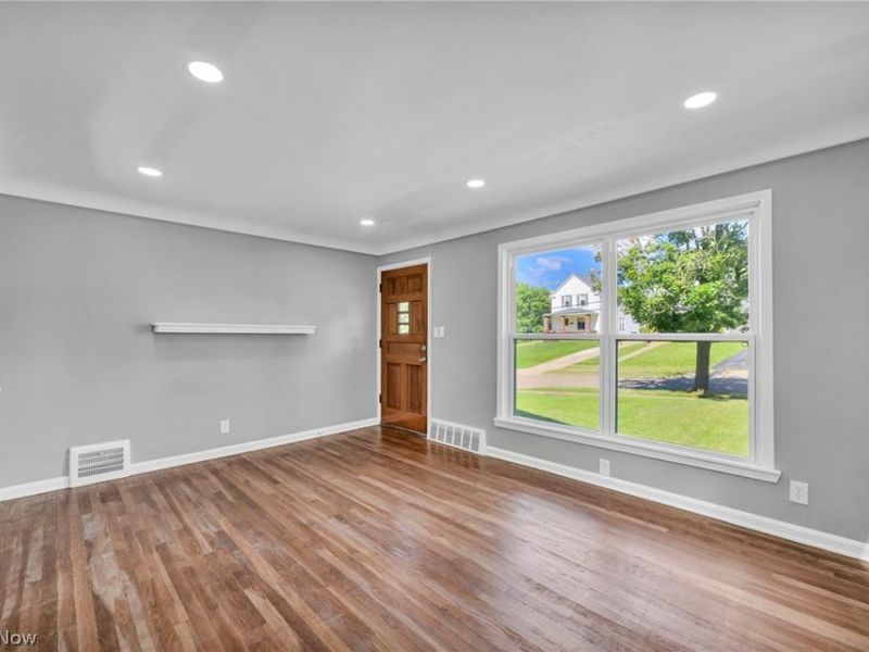 90 Cowles Avenue, Bedford, OH 44146 Photo 6
