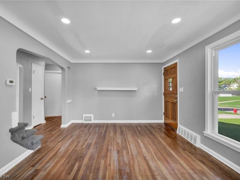 90 Cowles Avenue, Bedford, OH 44146 Photo 8