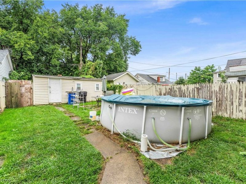 3056 W 104th Street, Cleveland, OH 44111 Photo 10