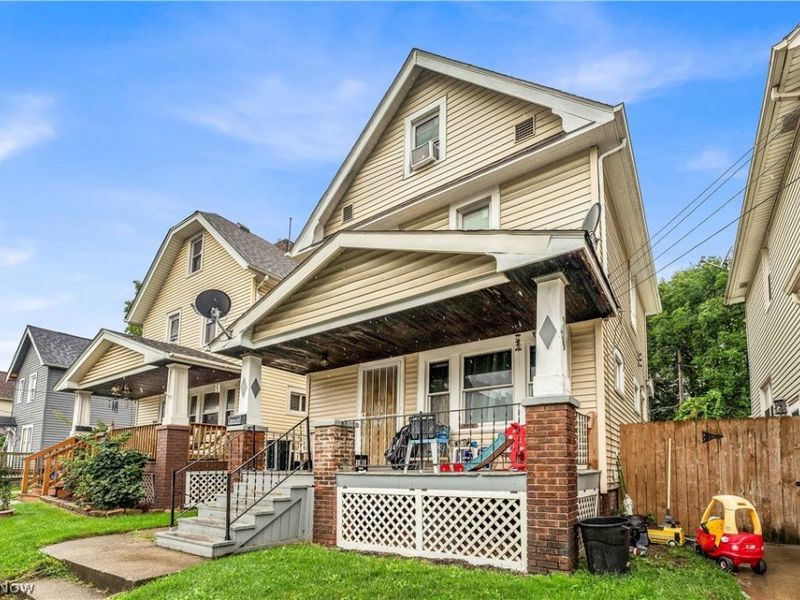 3056 W 104th Street, Cleveland, OH 44111 Photo 3