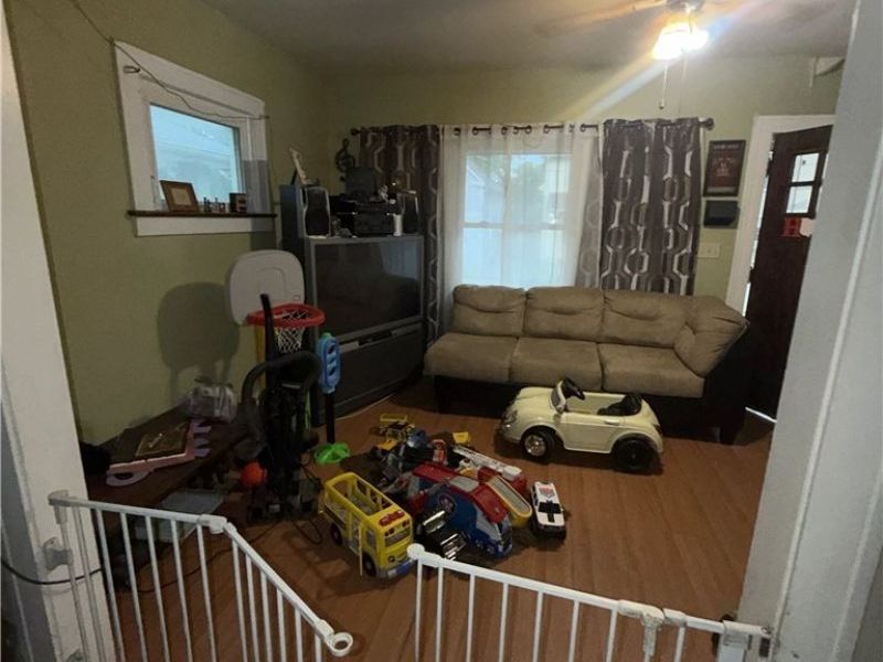 3056 W 104th Street, Cleveland, OH 44111 Photo 8