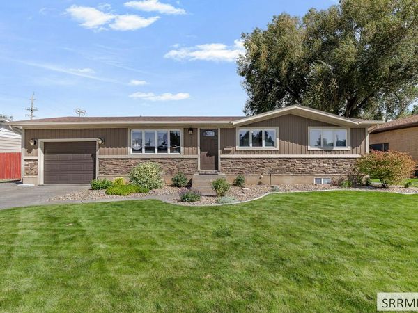 452 Spruce Drive, IDAHO FALLS, ID 83401