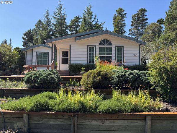307 MANZANITA DR, Florence, OR 97439